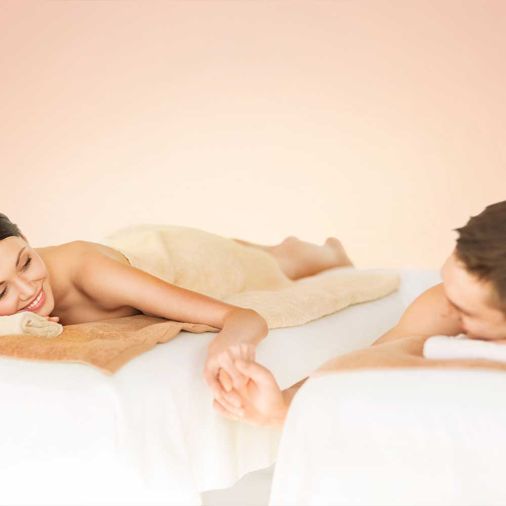 Couple Relaxing Body Massage at Lotus Wellness Centre in Richmond Hill